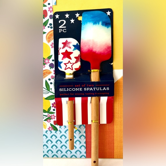 Set of 2 Americana Tie Dye & Patriotic Stars Silicone Spatulas Wooden Handles - Picture 6 of 9